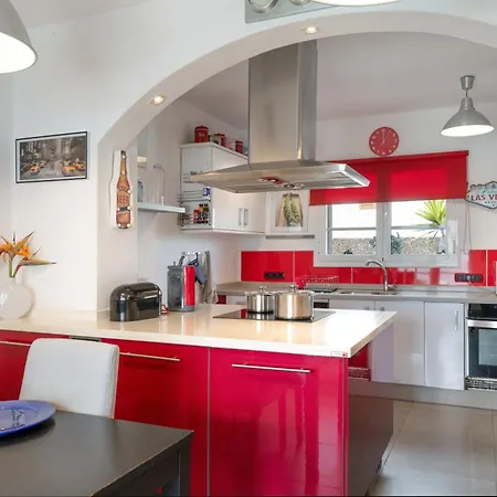 Calima Deluxe Con Piscina Тиас