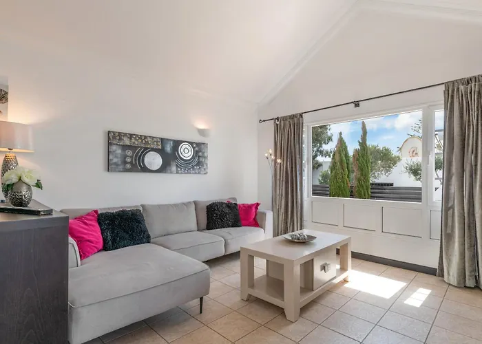 Calima Deluxe Con Piscina