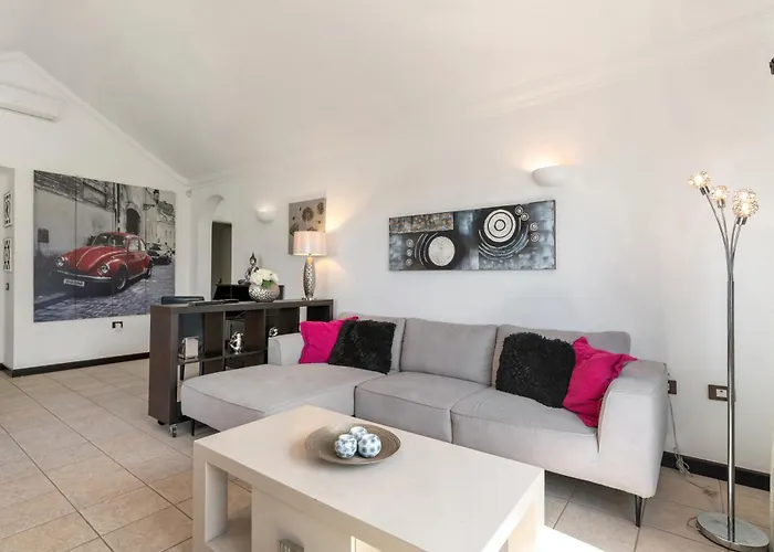 Calima Deluxe Con Piscina Villa